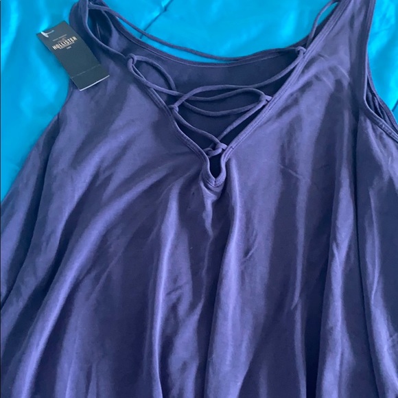 Hollister criss crossed back teeshirt - Picture 4 of 4